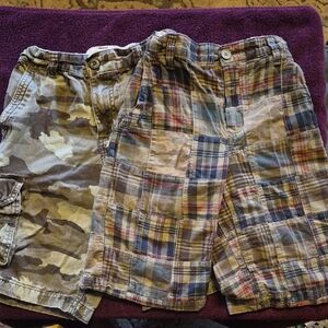 2pc Kids Boys Old Navy Cargo Shorts Set - Camouflage and Plaid Size 10